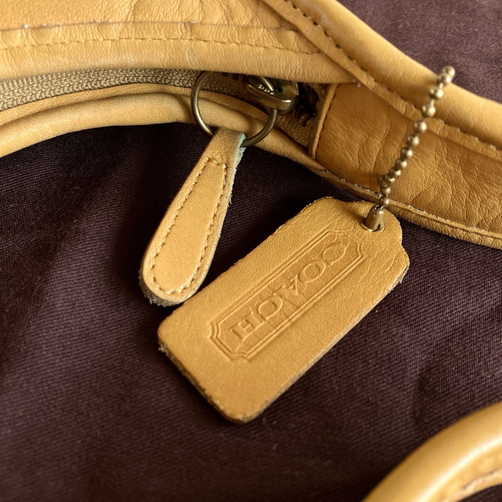 Vintage Coach Ergo Mini Zip Hobo 9020 Yellow Leather Shoulder Bag 90s USA