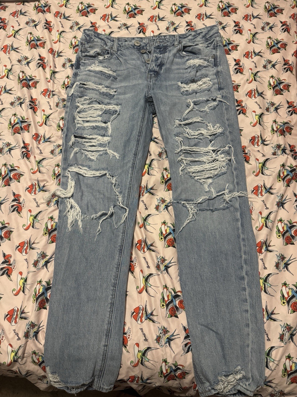 American Eagle Women’s Pants and Short Bundle (Women’s 8s & 6)