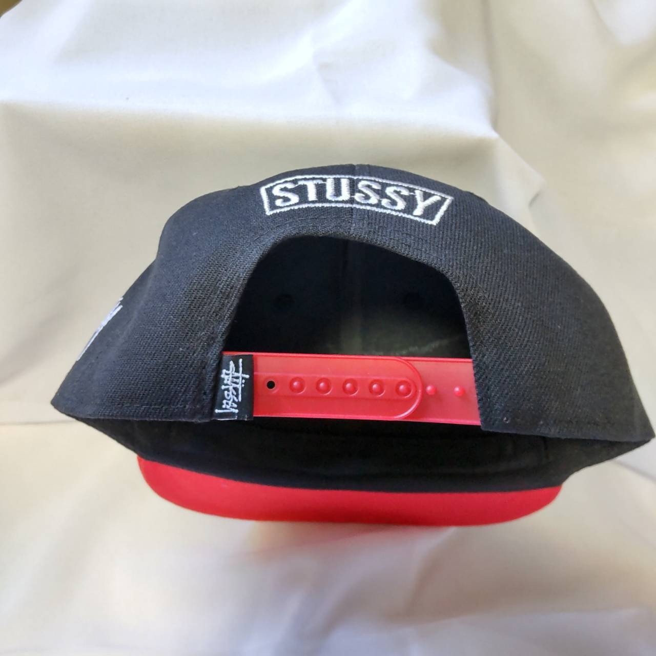 check description chose color STUSSY Snapback Cap Hat black Gray White Red acs