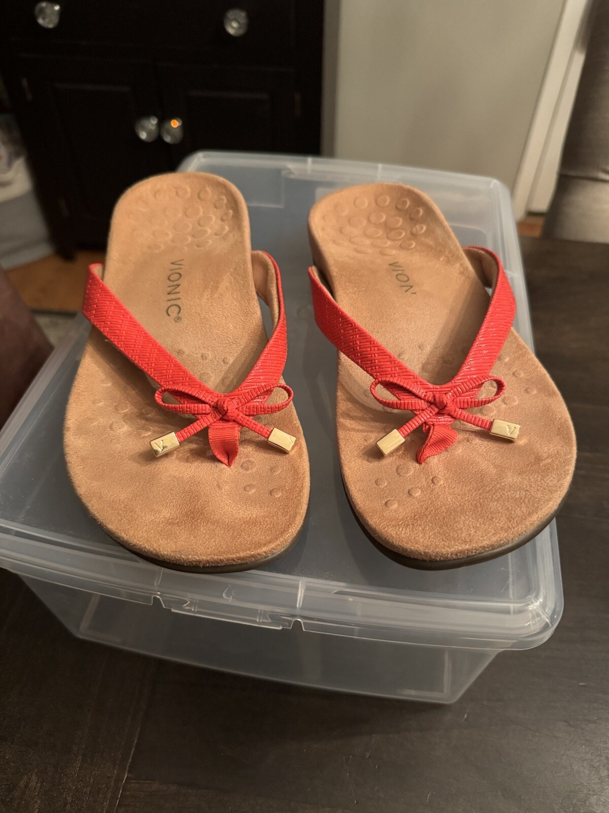 Vionic Leather Thong Flip Flop Sandal w/ Bow Bella II Woven Cherry Red 8.5 Wide