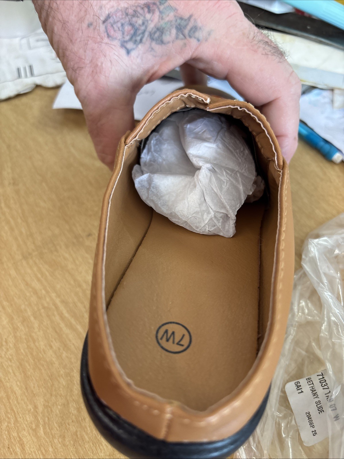 Ladies Faux Leather Size 7w Slipons Super Soft