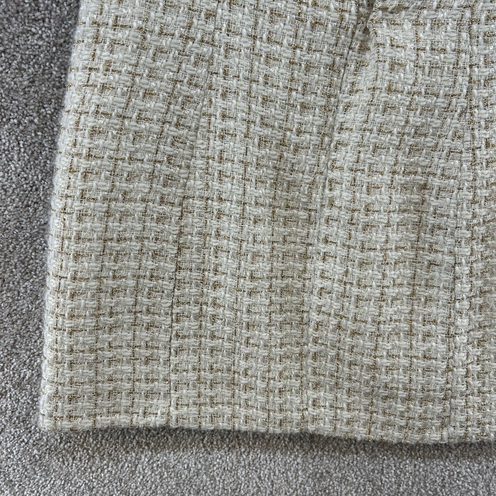 Forever 21 Women’s Skirt Size 28 Beige Button Accent Zip Closure