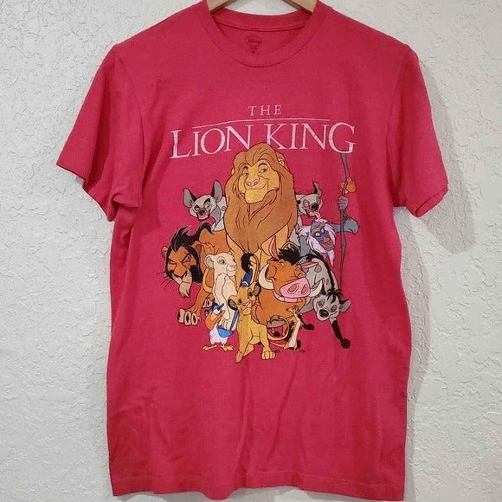Disney The Lion King Red Crewneck Character T-shirt Unisex Size Medium