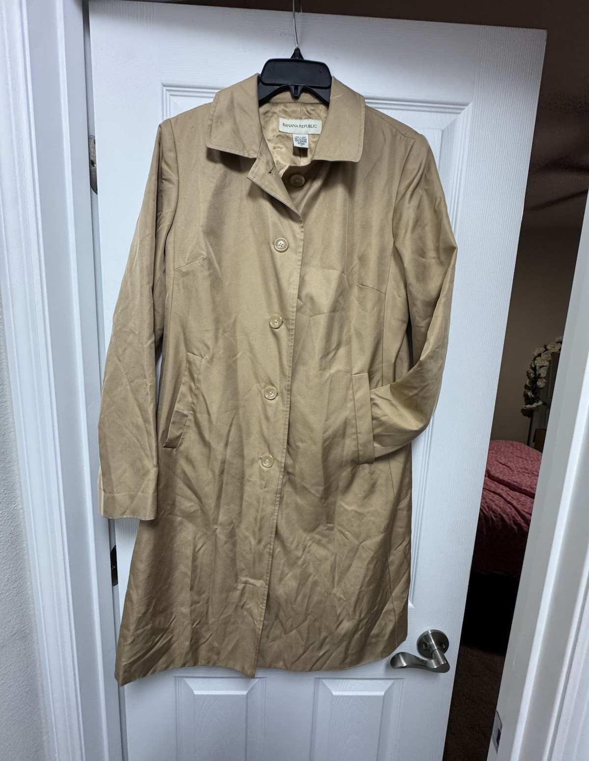 Banana Republic Women’s M Beige 100% Silk Trench Coat