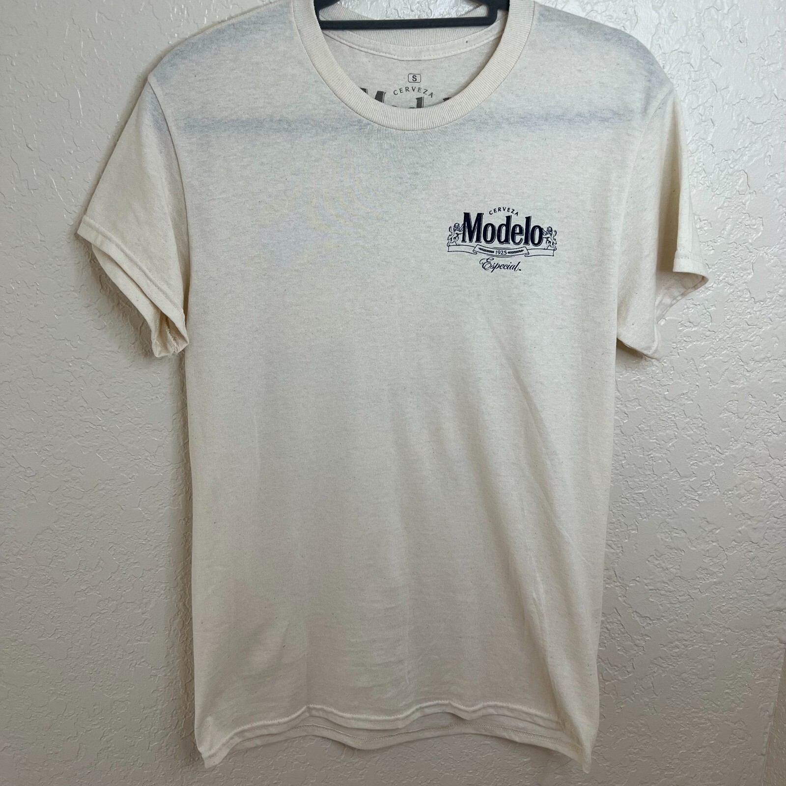 Modelo Cerveza Men’s Small Logo Graphic T-Shirt “Gold Standard Since 1925” NEW