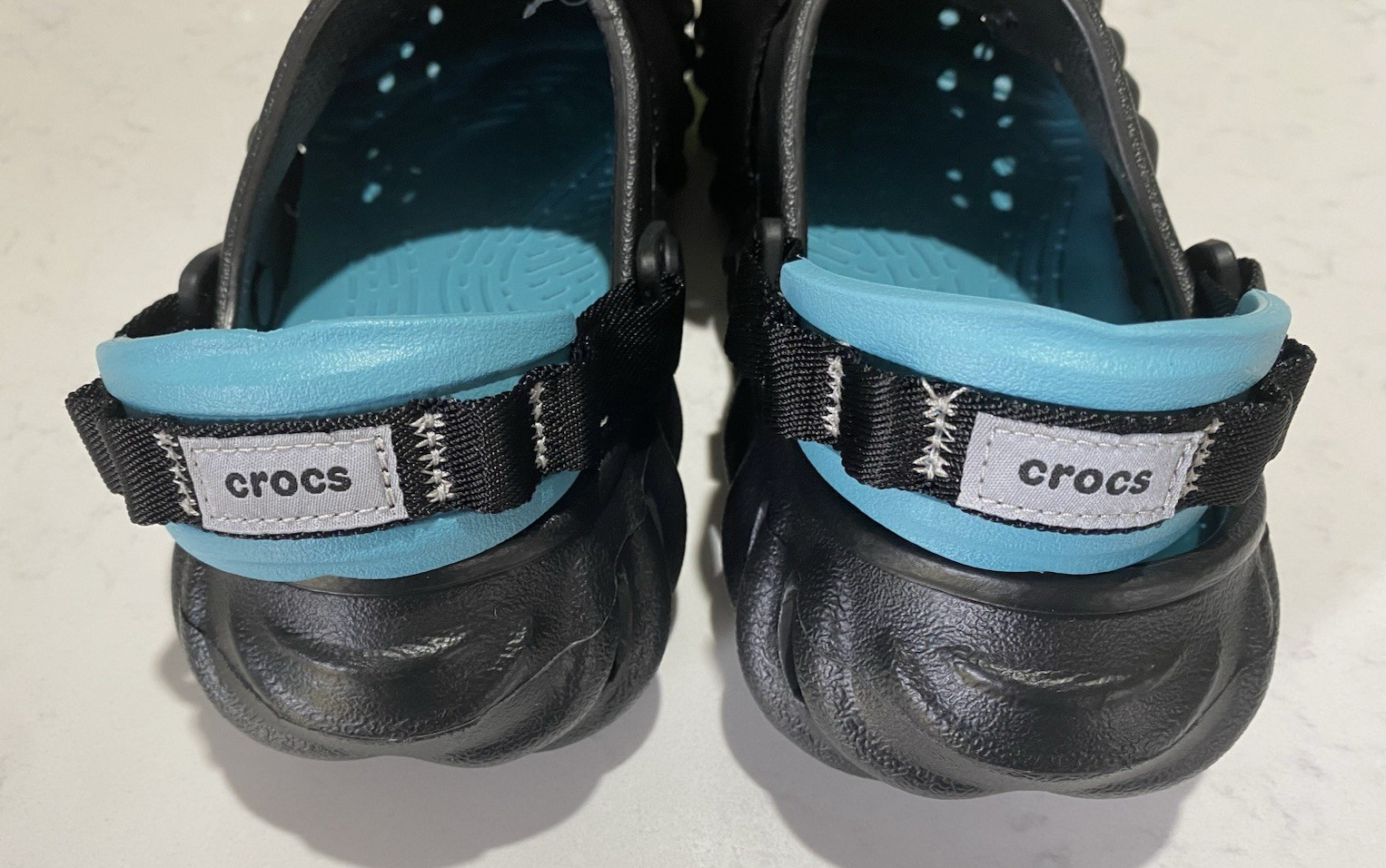 CROCS Limited Edition Echo Lockdown Mens Bungee Cord Black Blue Clogs