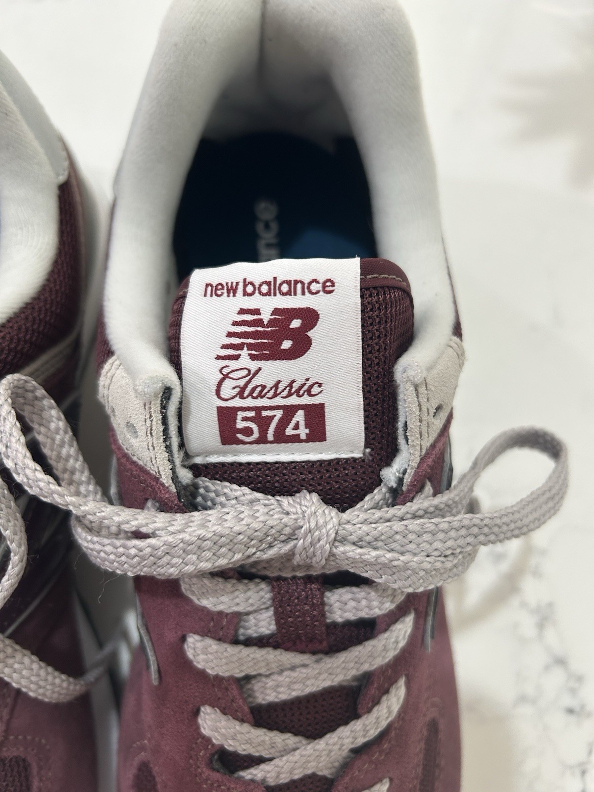 New Balance 574 Classic Burgundy Grey Men’s Sneakers ML574EVM Size 9 NWOB