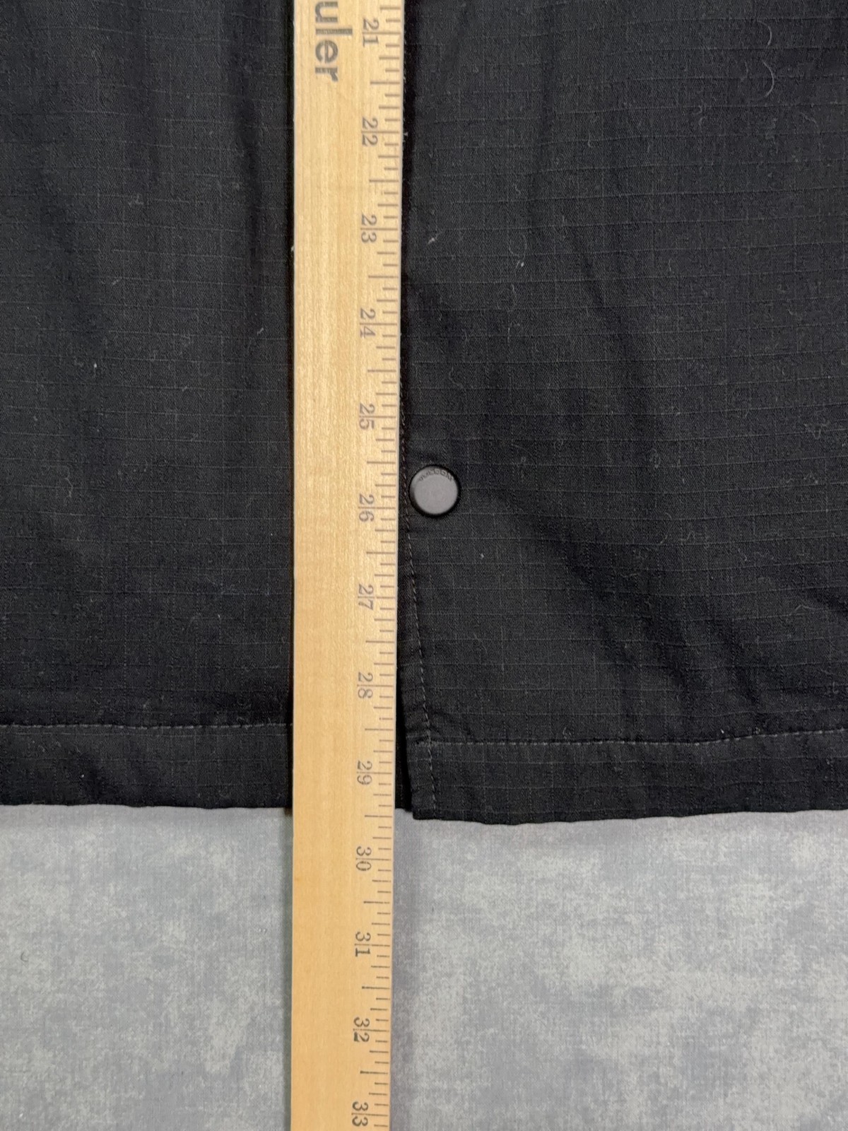 Volcom Jacket Mens Large Black Quilted Canvas Snap Front Pockets Lined Warm