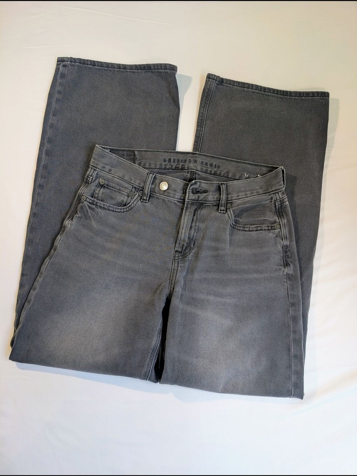 American Eagle Low-Rise Skater Jeans Women’s Faded Black🩶