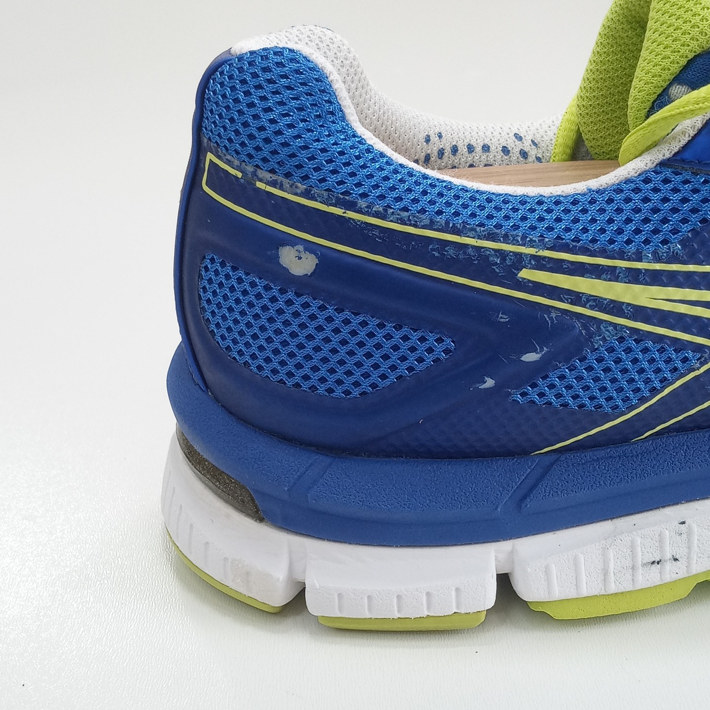 Asics Gel-Neo33 Men’s Running Shoes Blue Lime Green T222N Sneakers Size 10