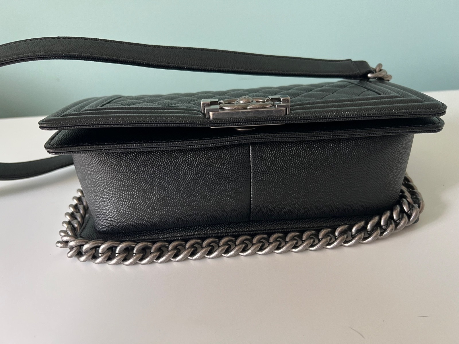 EXCELLENT CONDITION CHANEL BOY BAG MEDIUM BLACK
