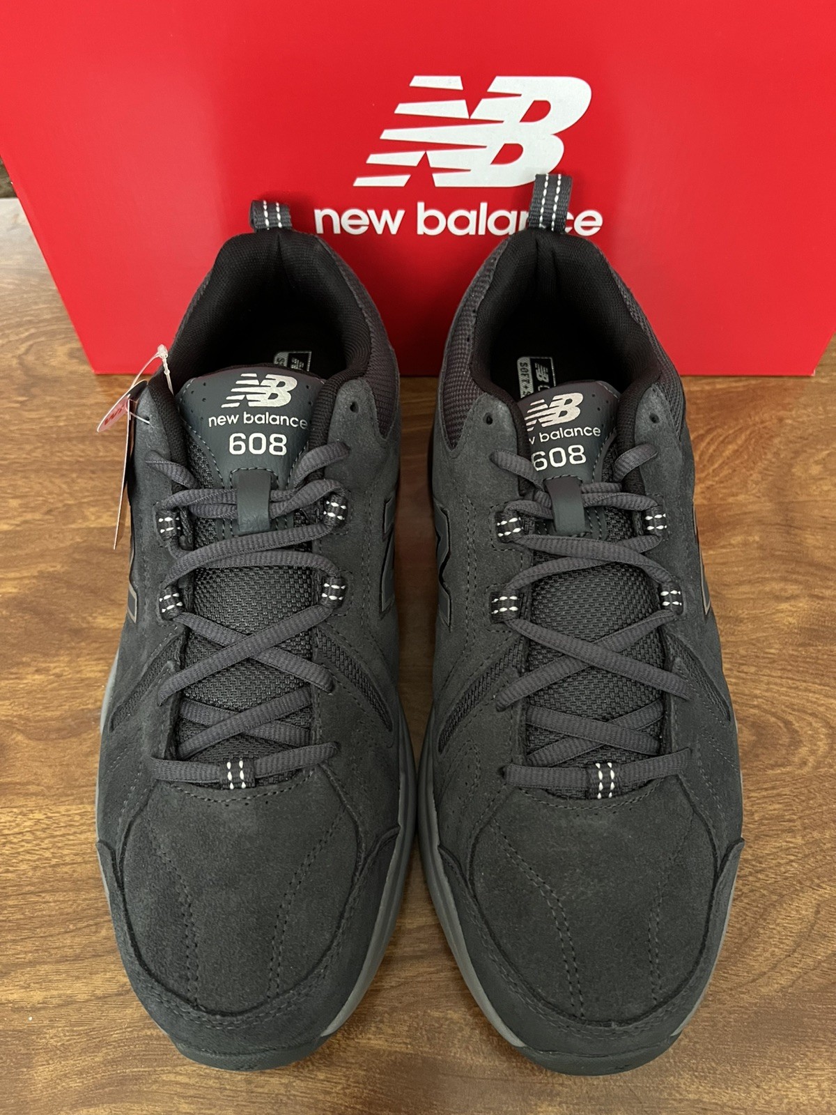 New Balance 608v5 Training Shoes Men’s Size 11 2E Wide Black/Grey MX608DG5