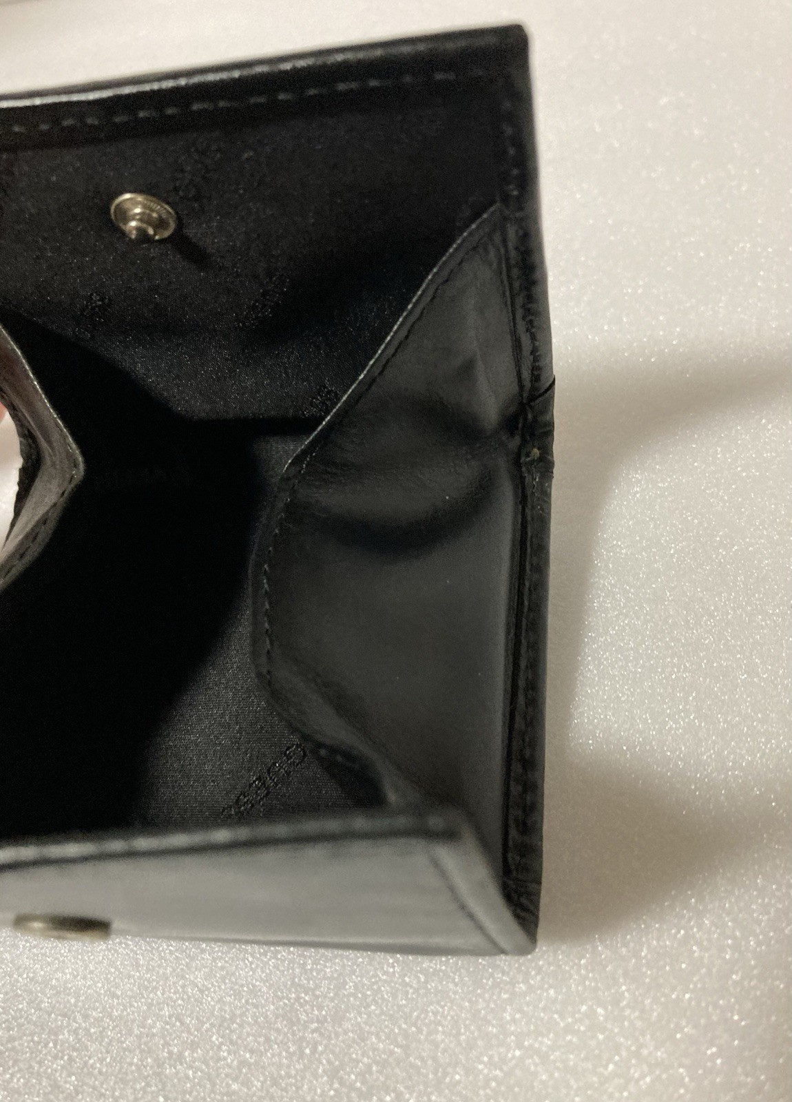 GUESS By Marciano Black Leather Coin Case Wallet Woven Design w/ Box Pre-Owned