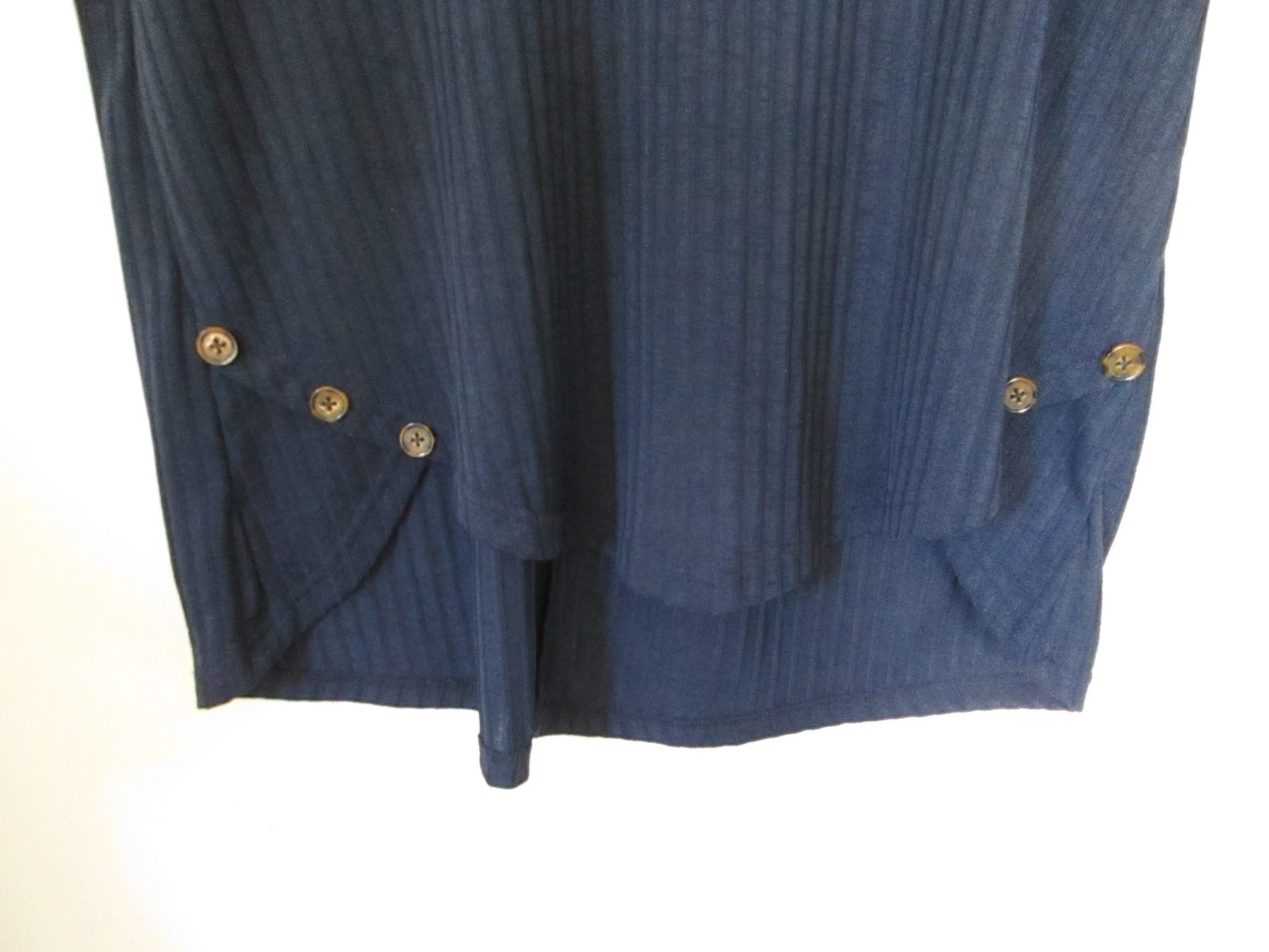 Good Days Only 2x Plus Navy Blue ribbed top Cap sleeve Pullover Button detail