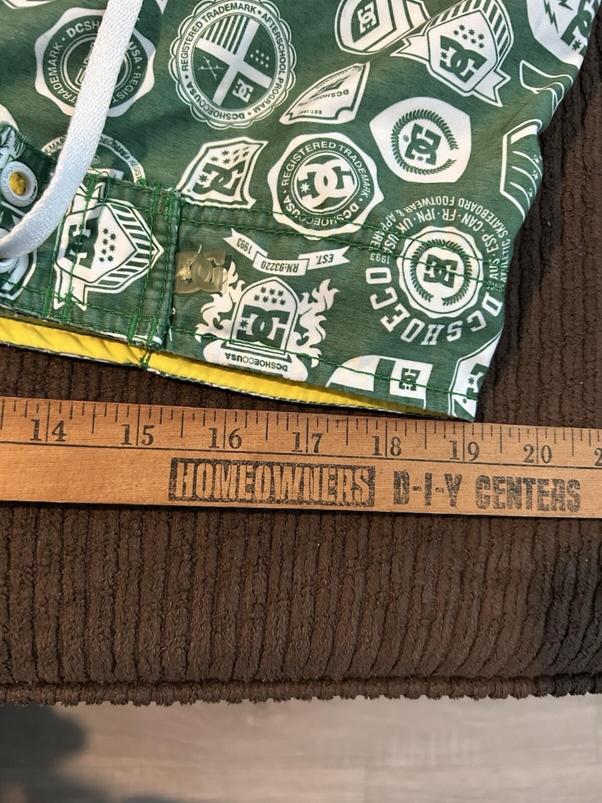 Vintage Y2K DC Shoes Men’s Board Shorts Green Logo Print Size 38 W/ Wax Comb