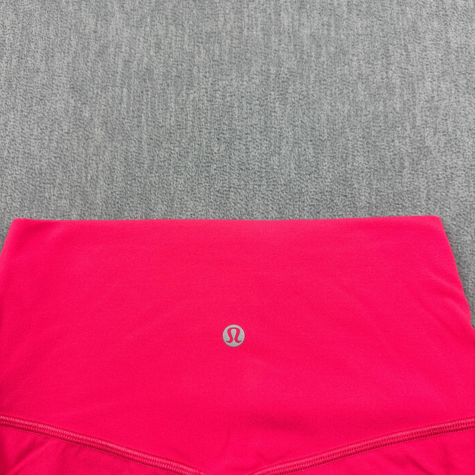 Lululemon Shorts Womens 4 Pink Align High Rise Stretch Workout Gym Yoga Active