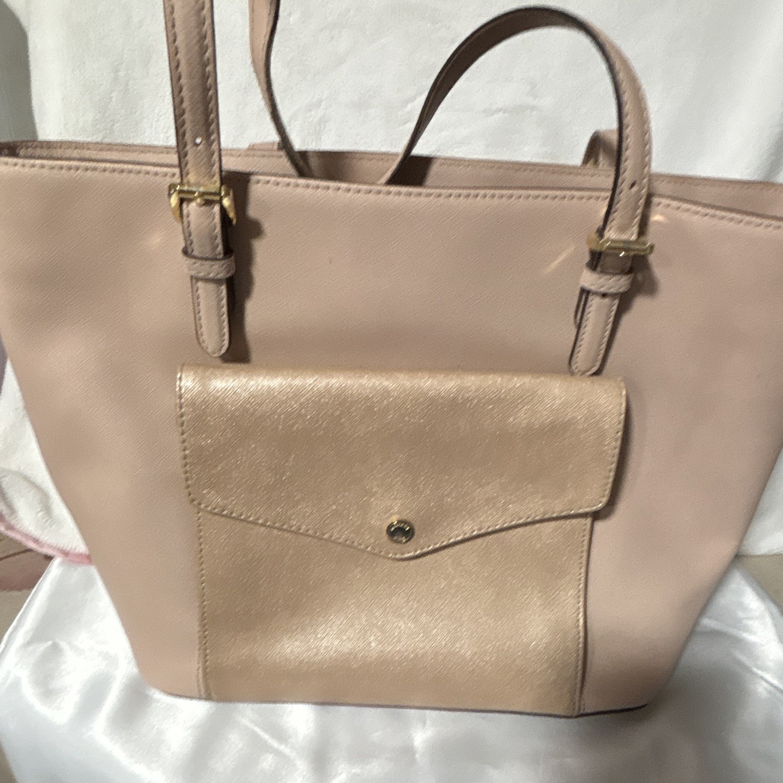 Michael Kors Dusty Pink Tote Zip Closure Gold Hardware Inner Pockets Snap Pocket