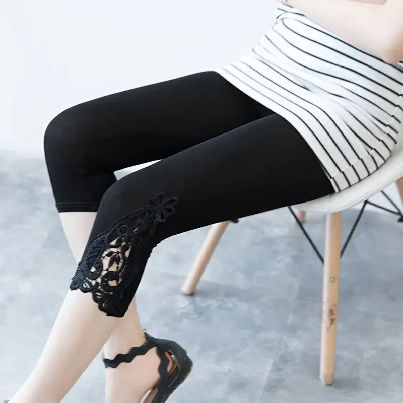 Women’s High-Waist Lace Stretch Capri Leggings – Knee-Length Sports & Fitness Pa