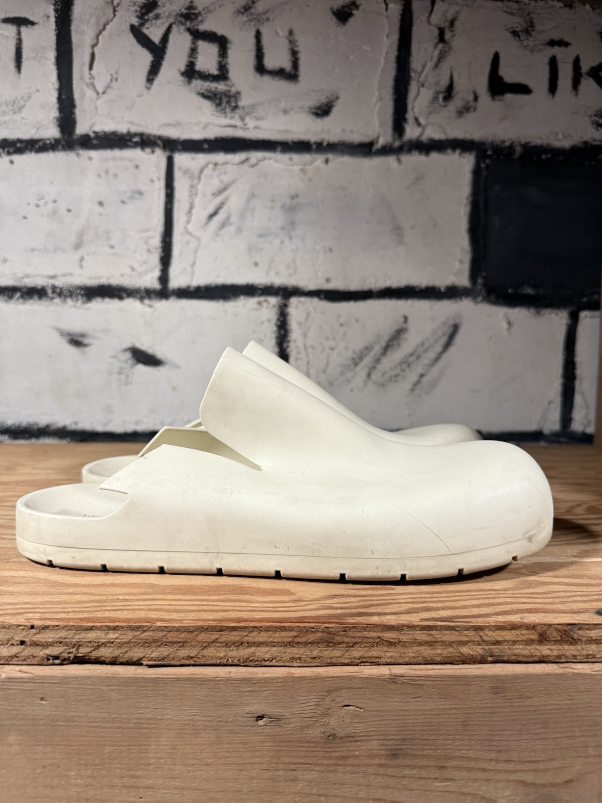 Bottega Veneta Puddle Clogs Rubber Mules Ivory Mens Size 46 (12)