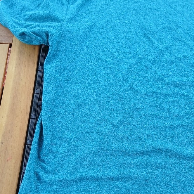 Old Navy Active & Gaiam Lot 2 Mens’s M T-Shirts Short Sleeve Blue/Brown