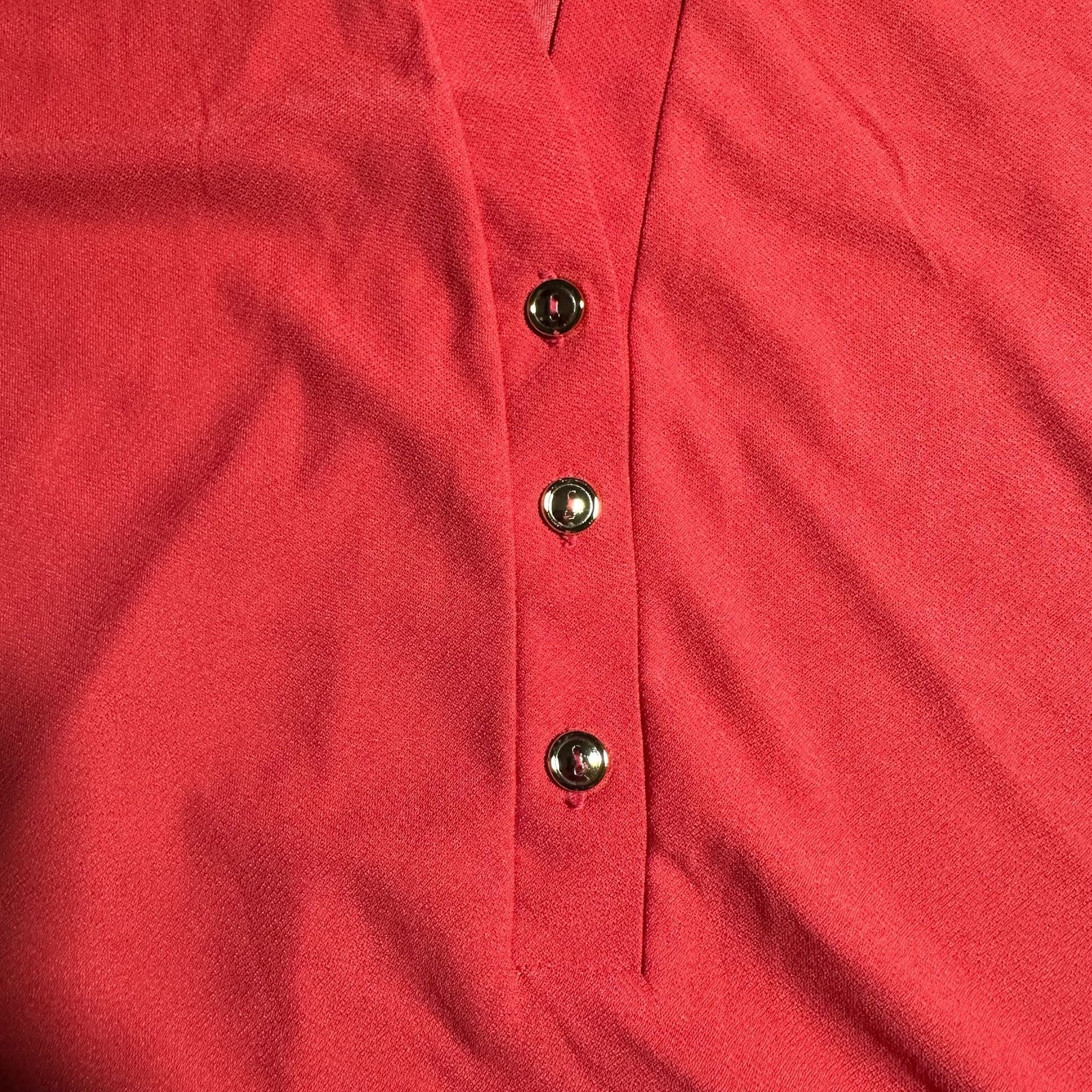 A.U.W. LANY Women’s Red Sleeveless Notch Neck Blouse