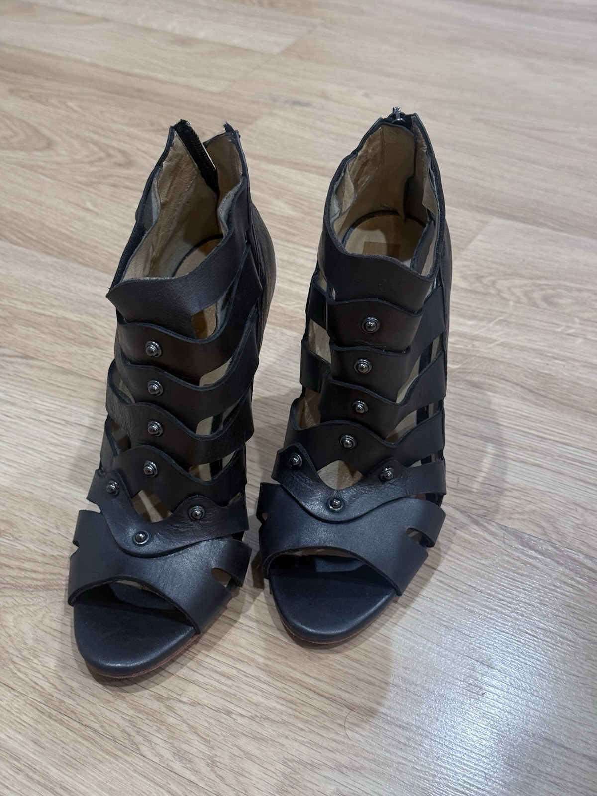 L.A.M.B. Women’s Gladiator Heels – Size 7.5M