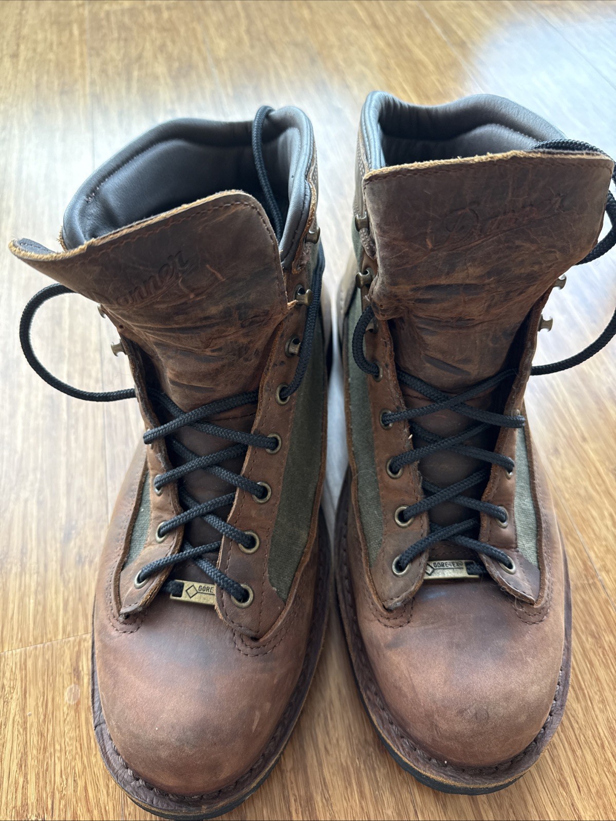 Danner Ridge Men’s Boots Size 11.5. Gore-tex. Made In USA. Vibram Sole.