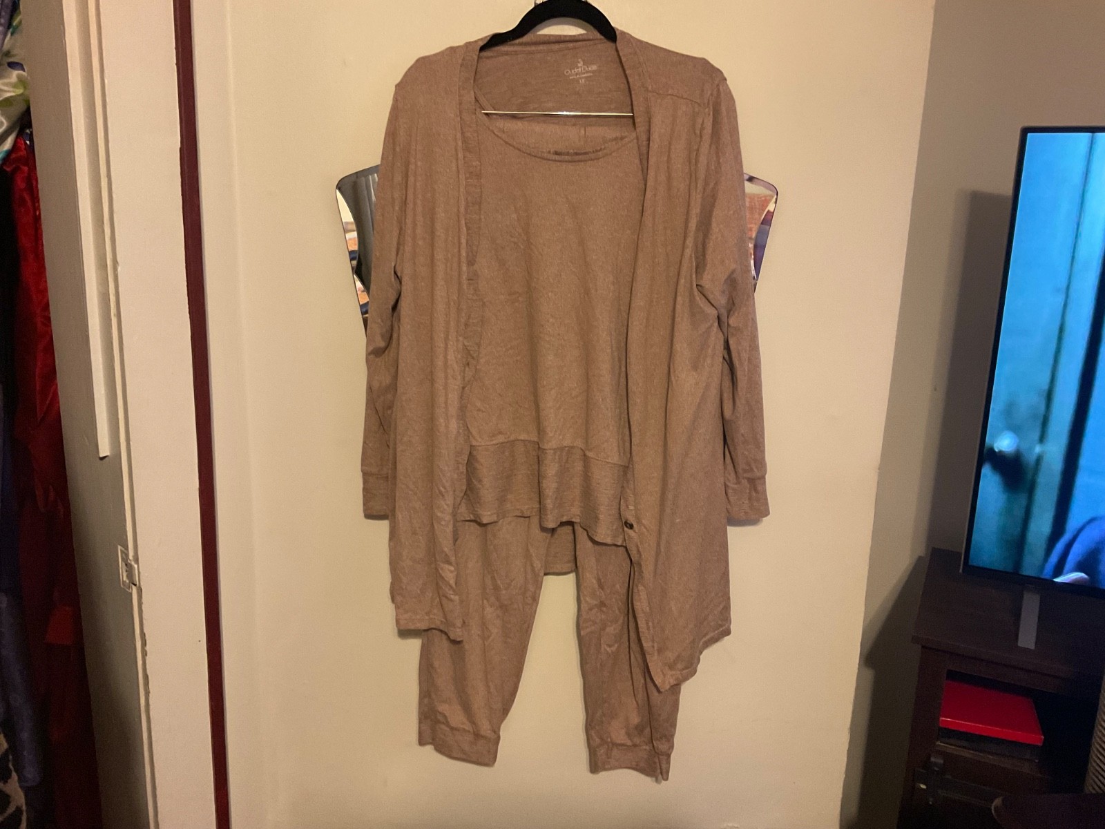 CUDDLE DUDS 3 PIECE PAJAMA SET BROWN 1X GOOD FOR ANY SEASON