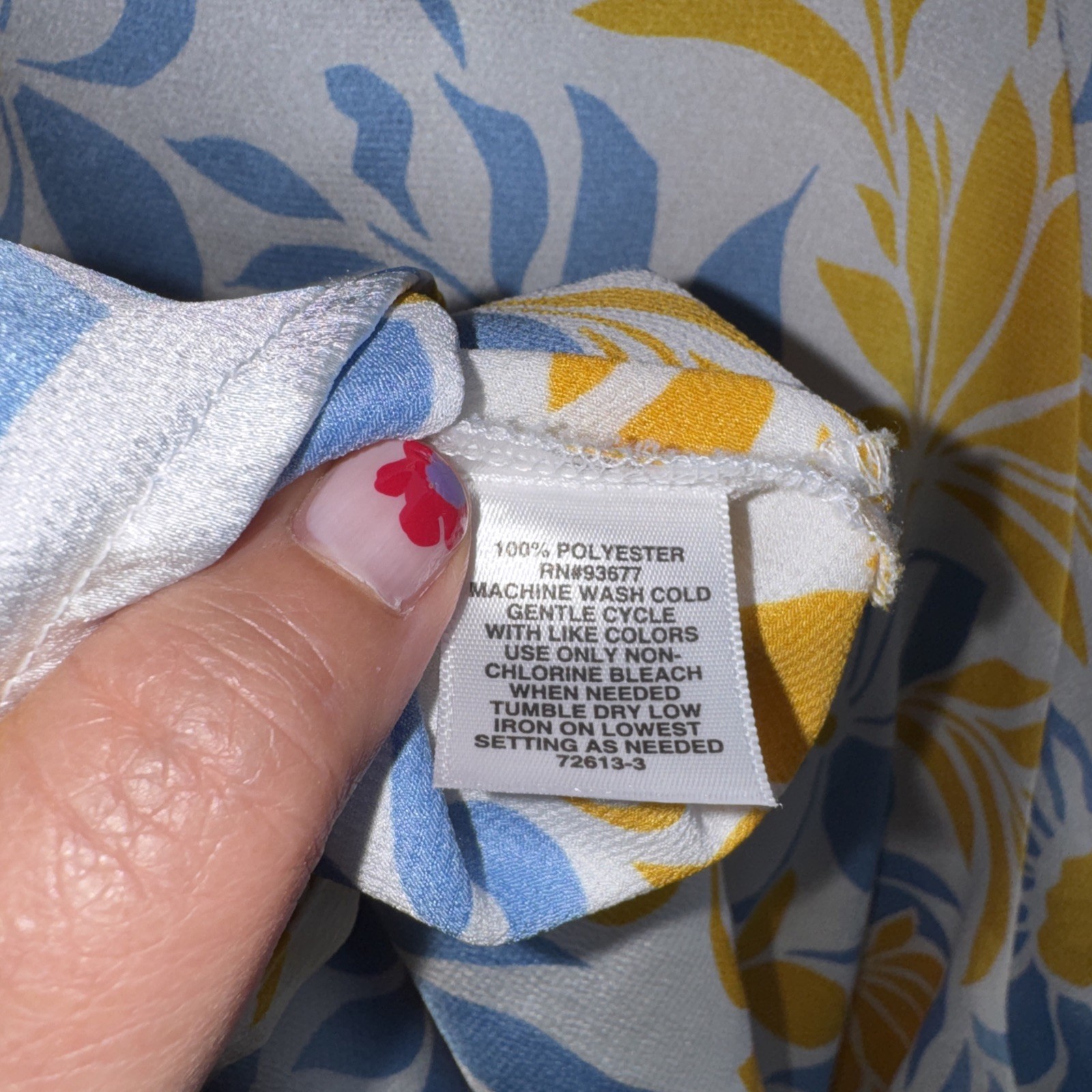 Liz Claiborne Plus Size 3x Blouse Yellow and Light Blue Floral On White EUC