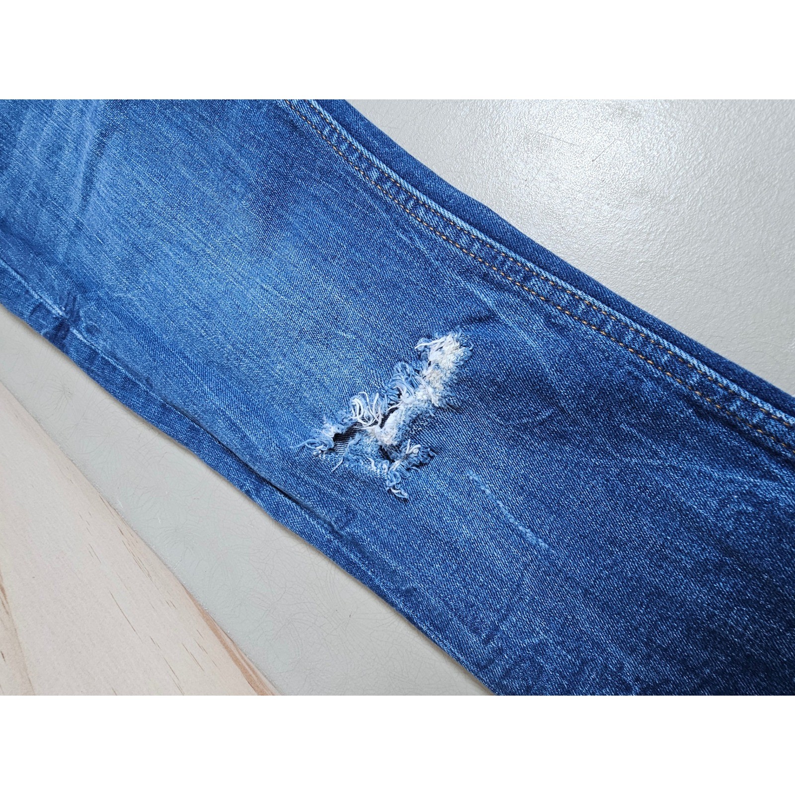 Zara Woman Premium Denim Distressed Slim Jeans Blue Frayed Hem Size 6 2606-115