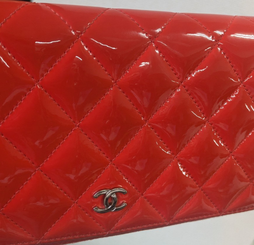 Authentic CHANEL CC Matelasse Patent Leathe Zip Around Zippy Long Wallet S#53179