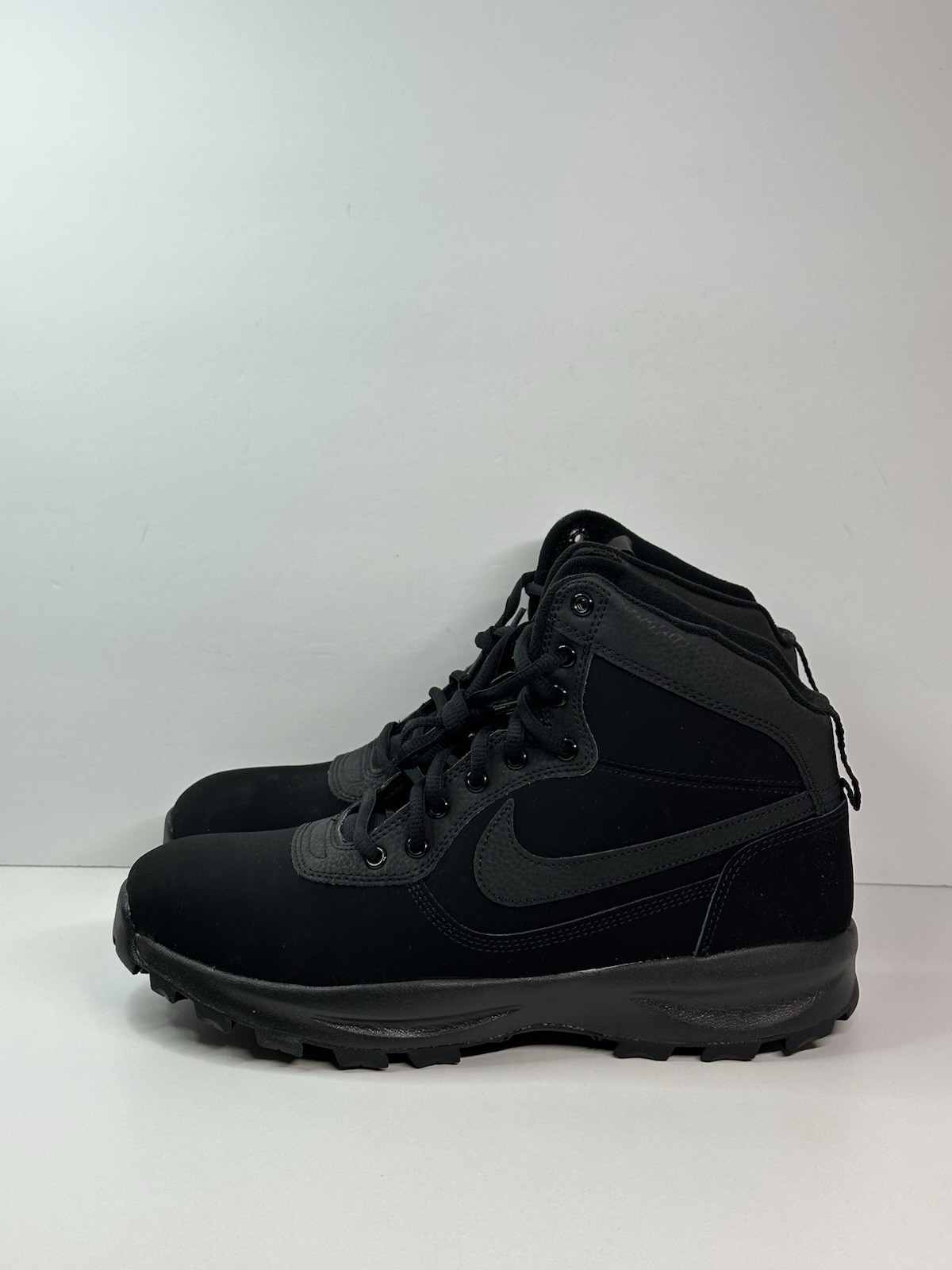 Nike Manoadome Triple Black Boot High Top Suede 844358-003 Men’s 8 – 12 New