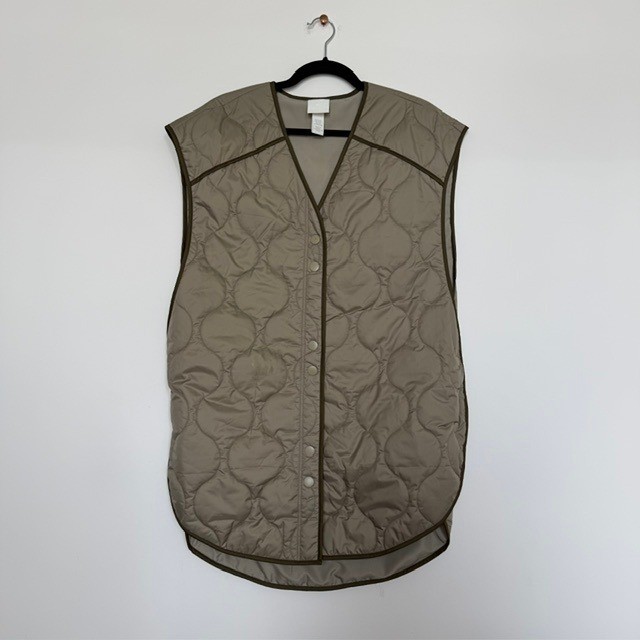 H&M Oversized Quilted Puffer Vest S | Khaki Green Utility Layering Piece