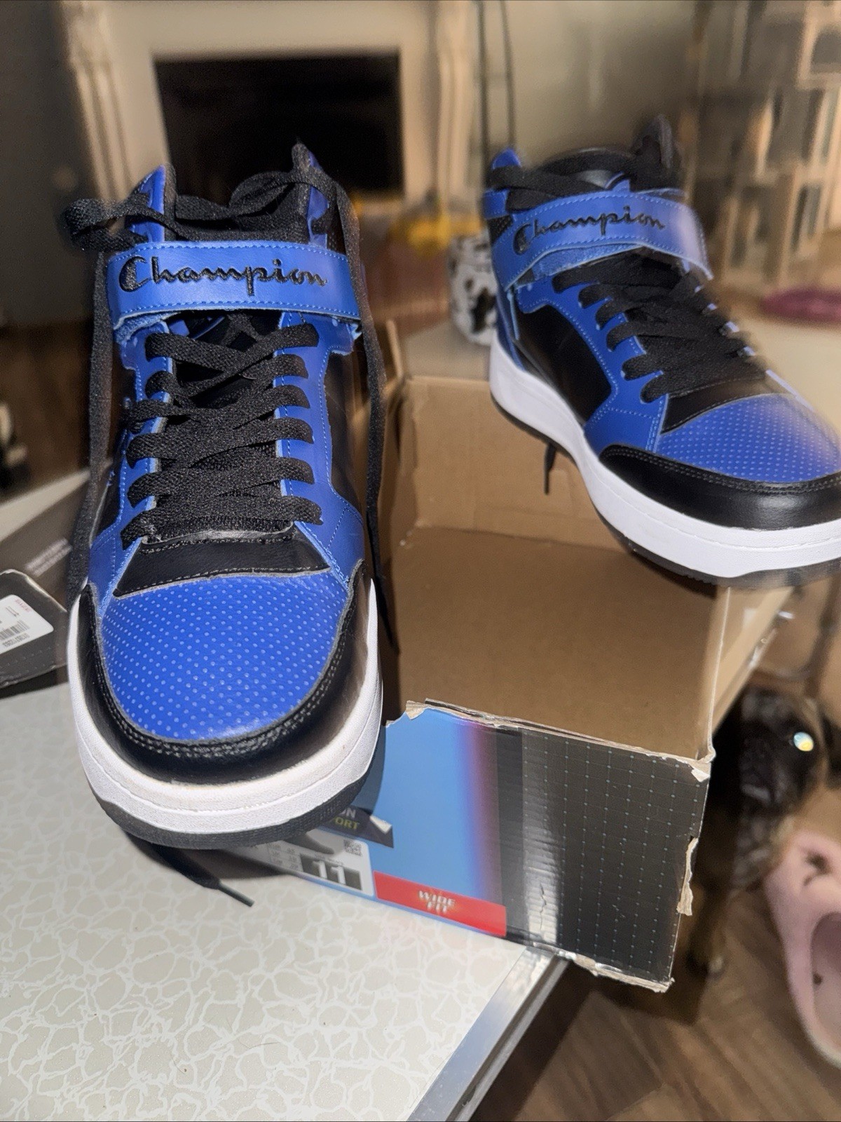 The Comfort Technology Men’s Blue Black Sneakers