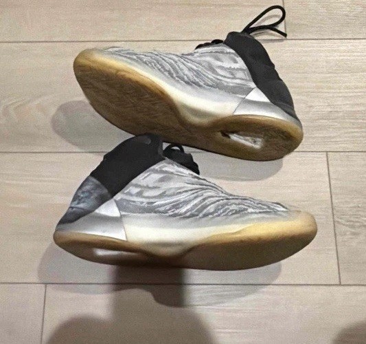 Size 11 – Yeezy QNTM – Q46473 Quantum Grey Lifestyle