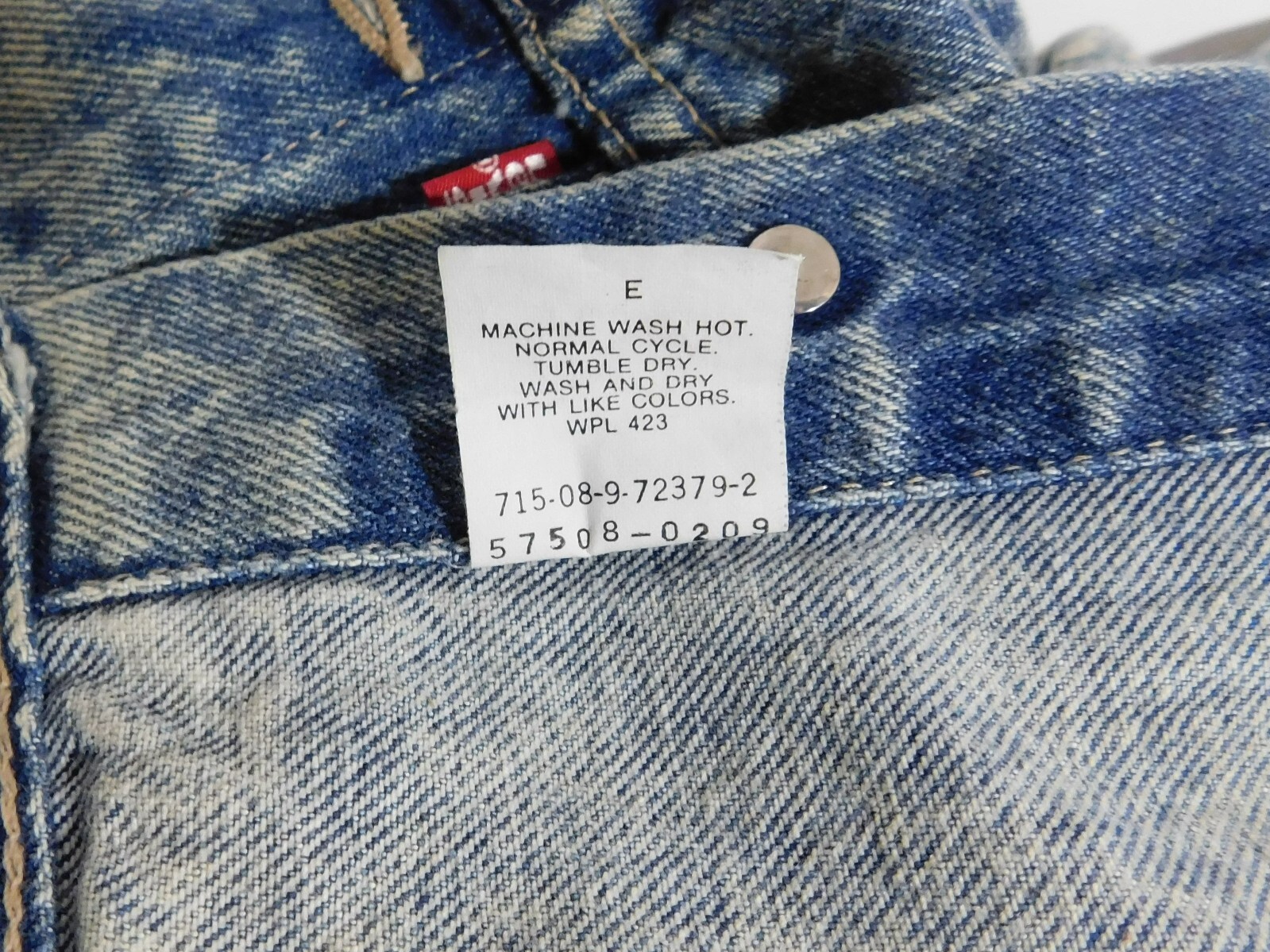Levis Blue Denim Jacket Women’s 34″ Chest Medium Sandwash USA Made Vtg 80s