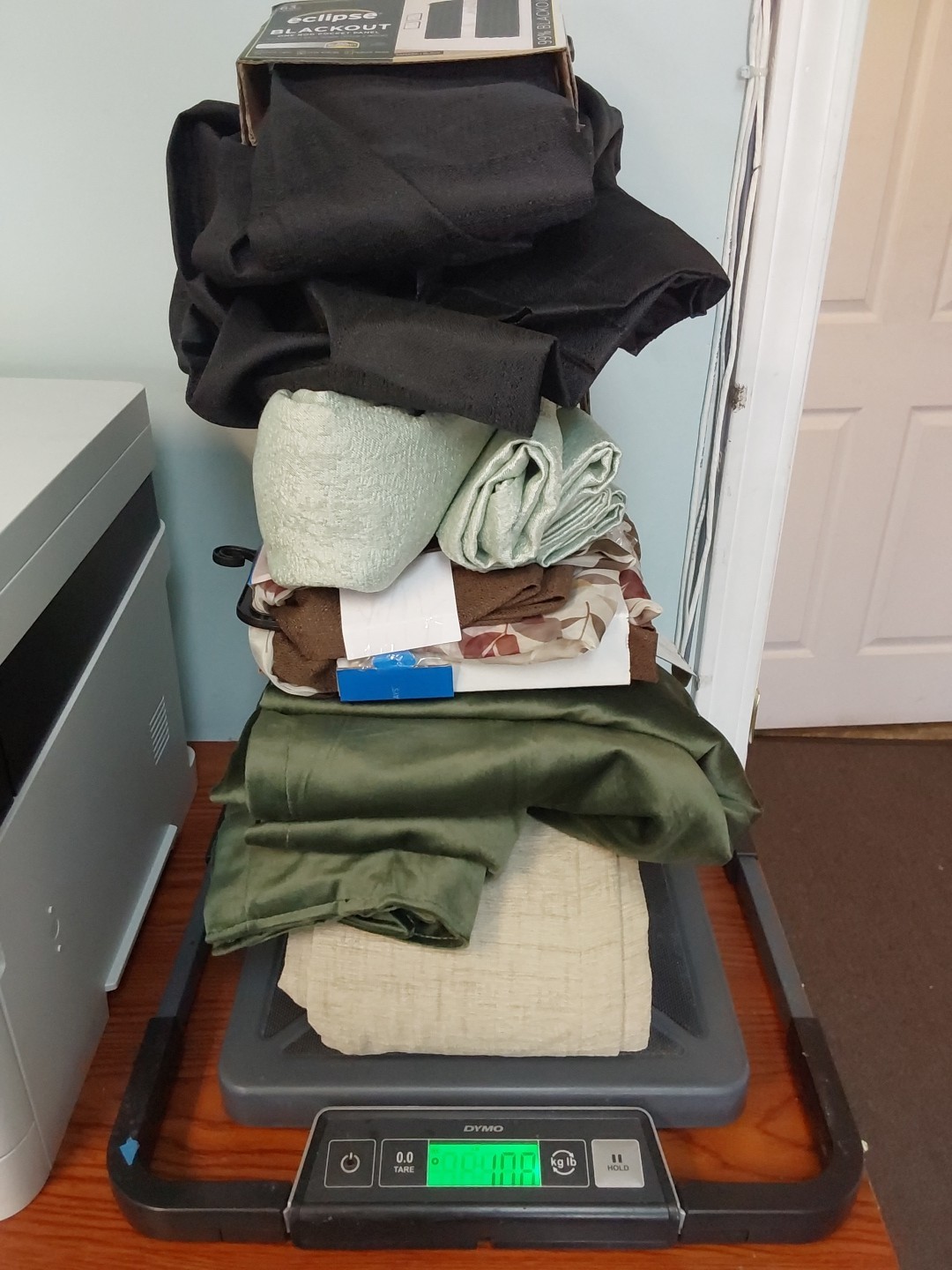 7-Piece Bulk Inventory Lot: Apparel, Sleep & Home Essentials