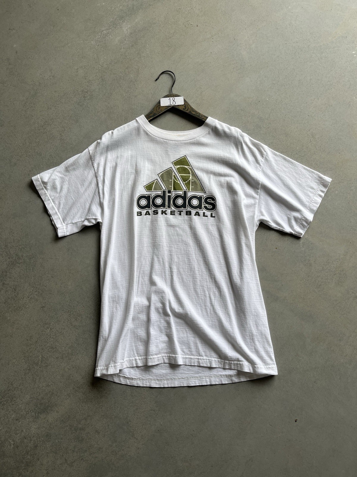 Men’s Vintage Adidas Big Logo T-Shirt size M