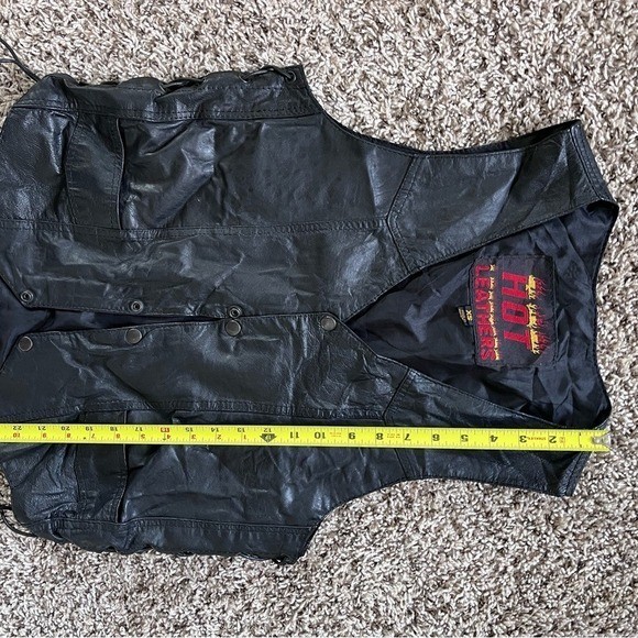 Vintage Hot Leathers Black Leather Vest – Men’s XS – Side Lace-Up & Snap Front