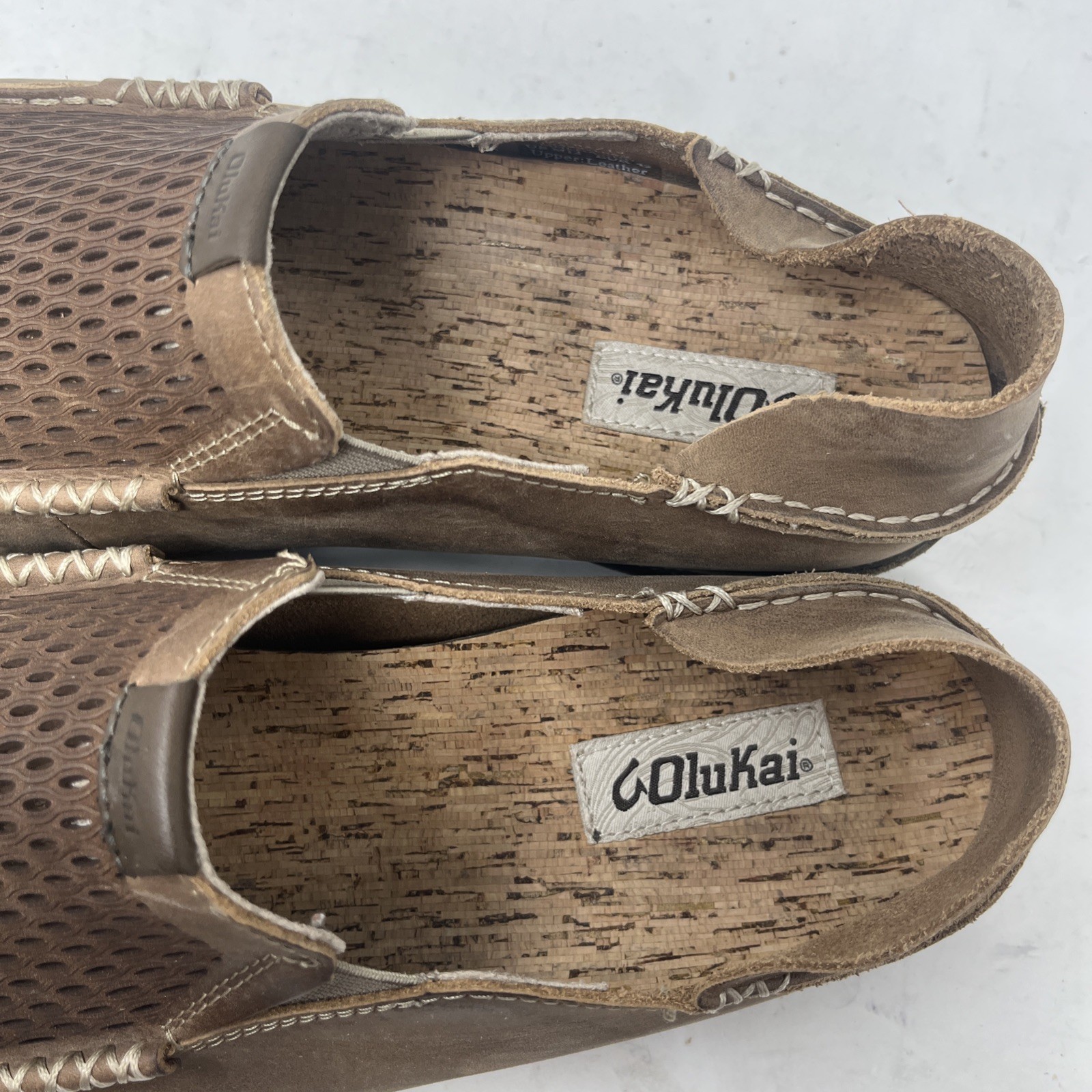 OluKai Moloa Aho Men’s 12 Nubuck Leather Slip On Loafers Clay Husk Walking