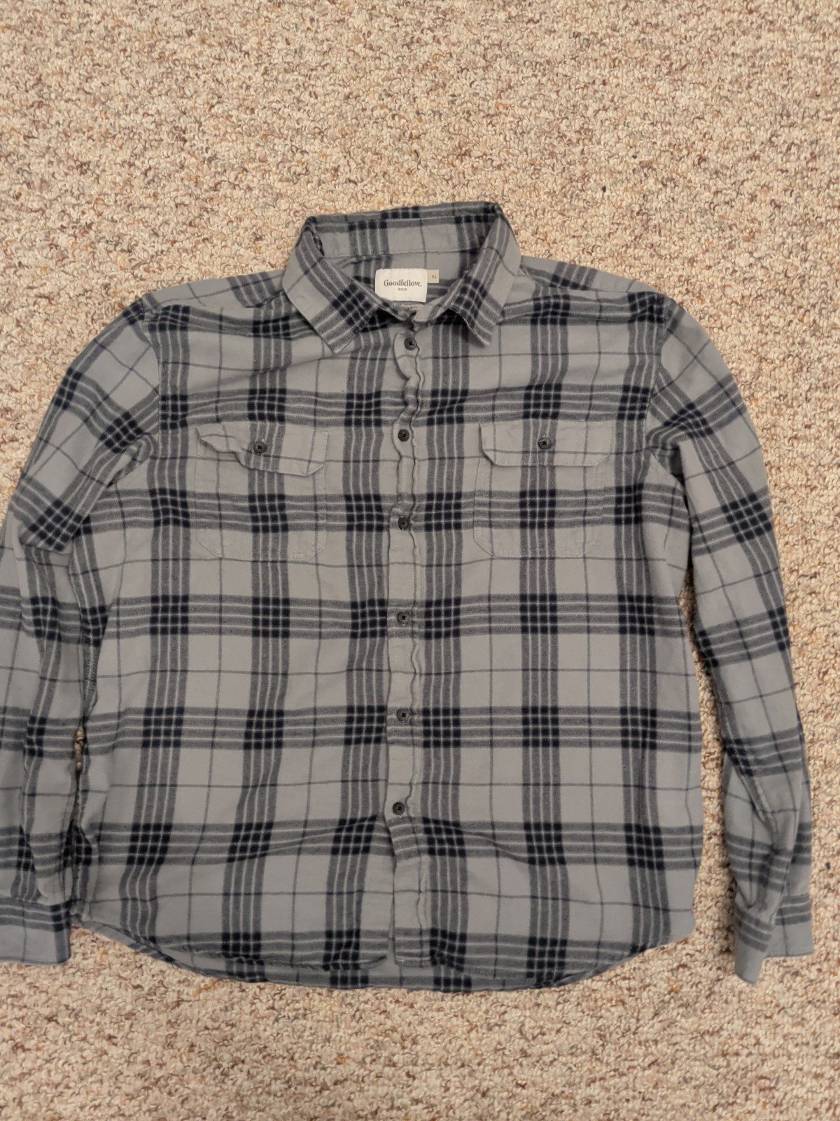 Goodfellow & Co. Men’s Flannel Shirt Navy, Grey Size XL Standard Fit Preloved