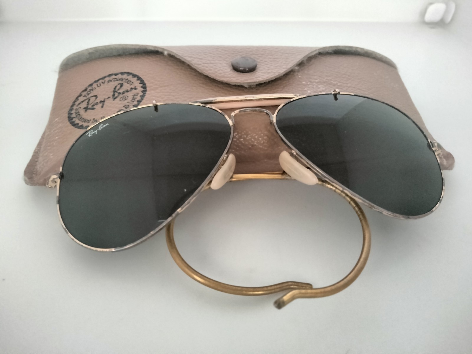 Ray Ban Aviator sunglasses 58 14 *Frames Show Wear Also some Lens Scratches