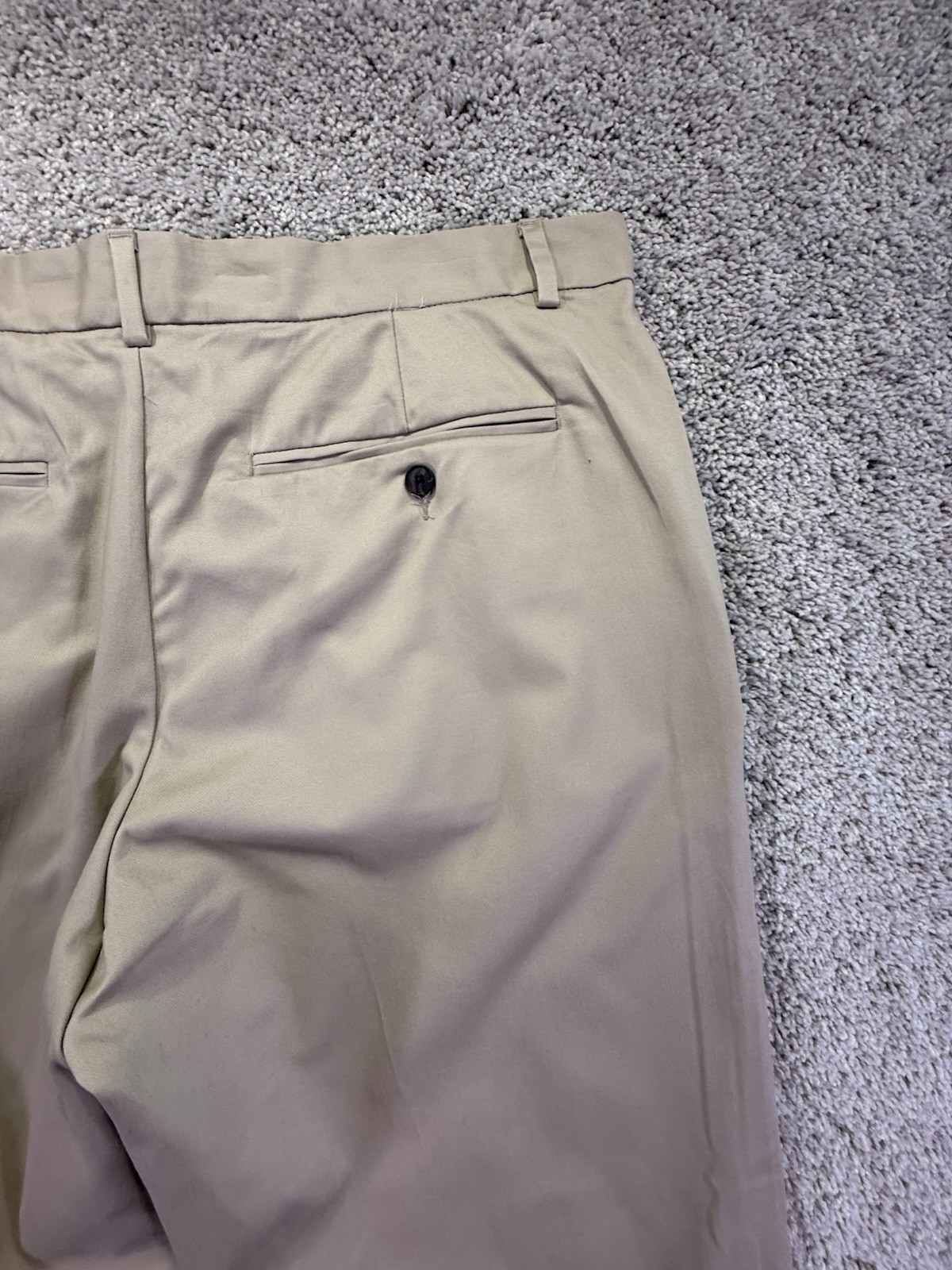 NEW Goodfellow & Co. Men’s Slim Trousers Tapered Leg Khaki Size 36 x 32