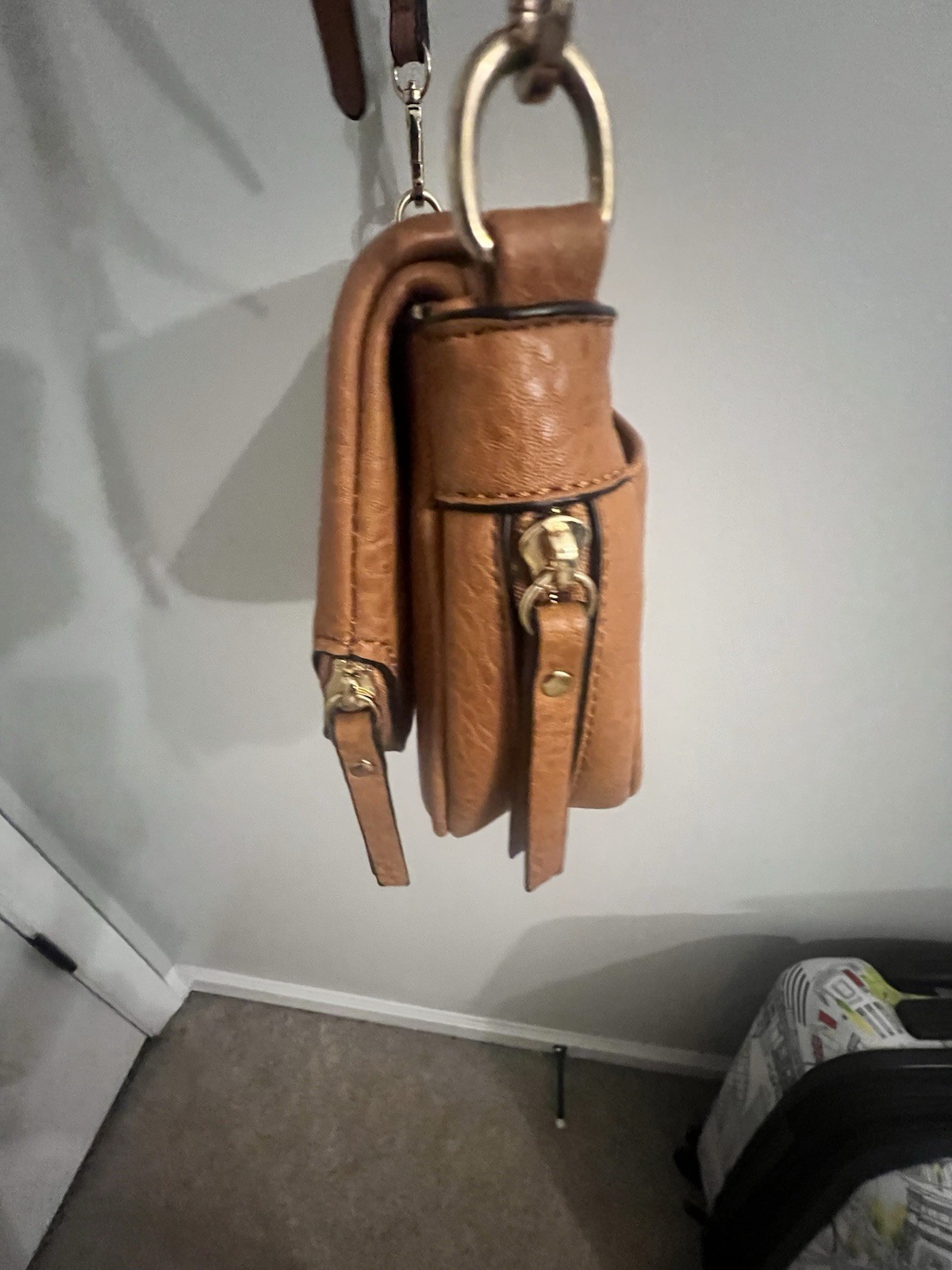 Moda Luxe Women’s Small Brown Chevron Crossbody Gold Zip Adjustable Strap