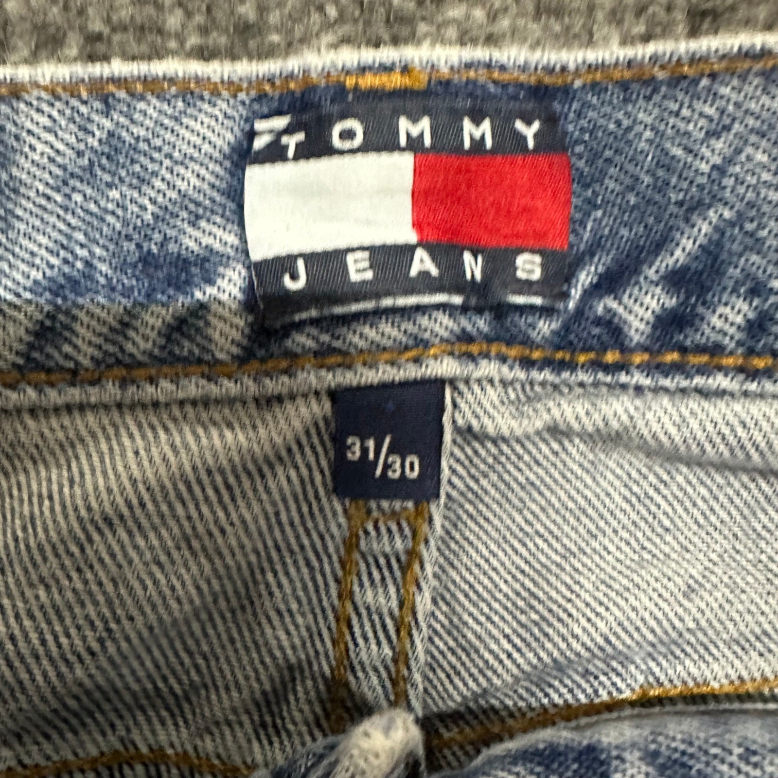 Tommy Jeans Jeans Mens Size 31×30 Light Wash Distressed Straight Leg Denim 90s