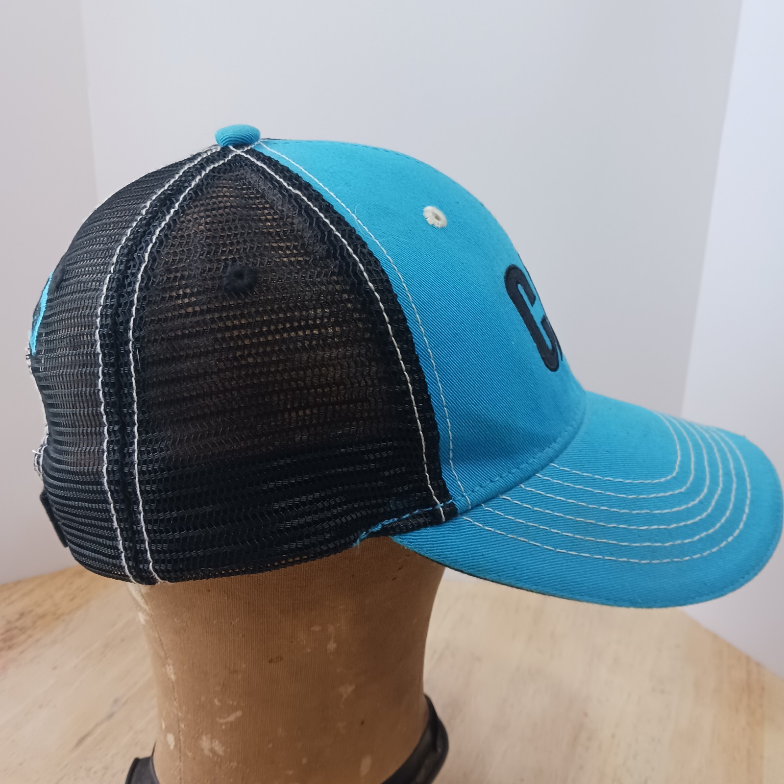 EUC CAT Carolina CAT 2-Tone Mesh Cap Hat OSFA Construction Heavy Machine