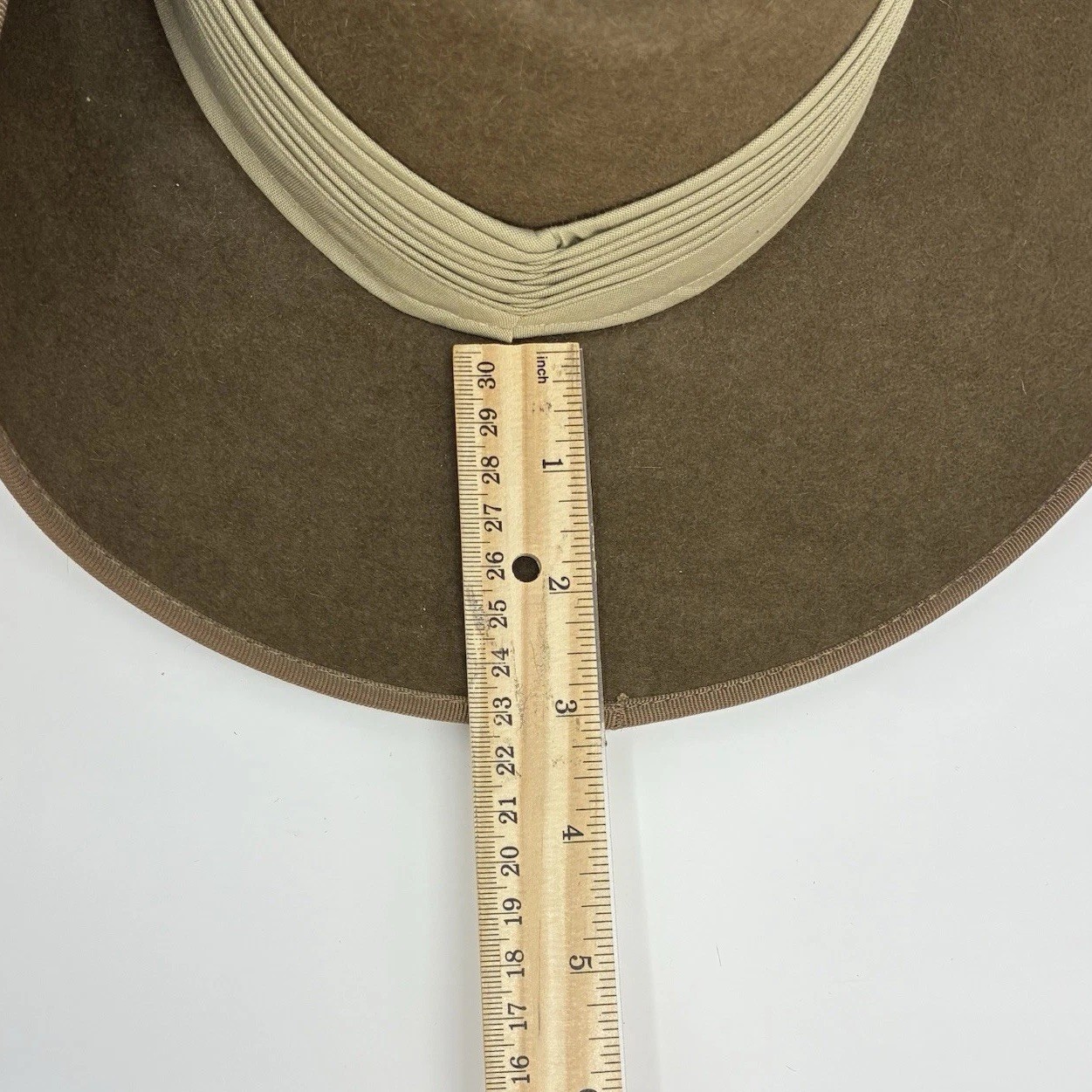 VTG Australian Army Slouch Hat 54 Khaki Fur Felt 6 3/4 Mountcastle S/XS EUC