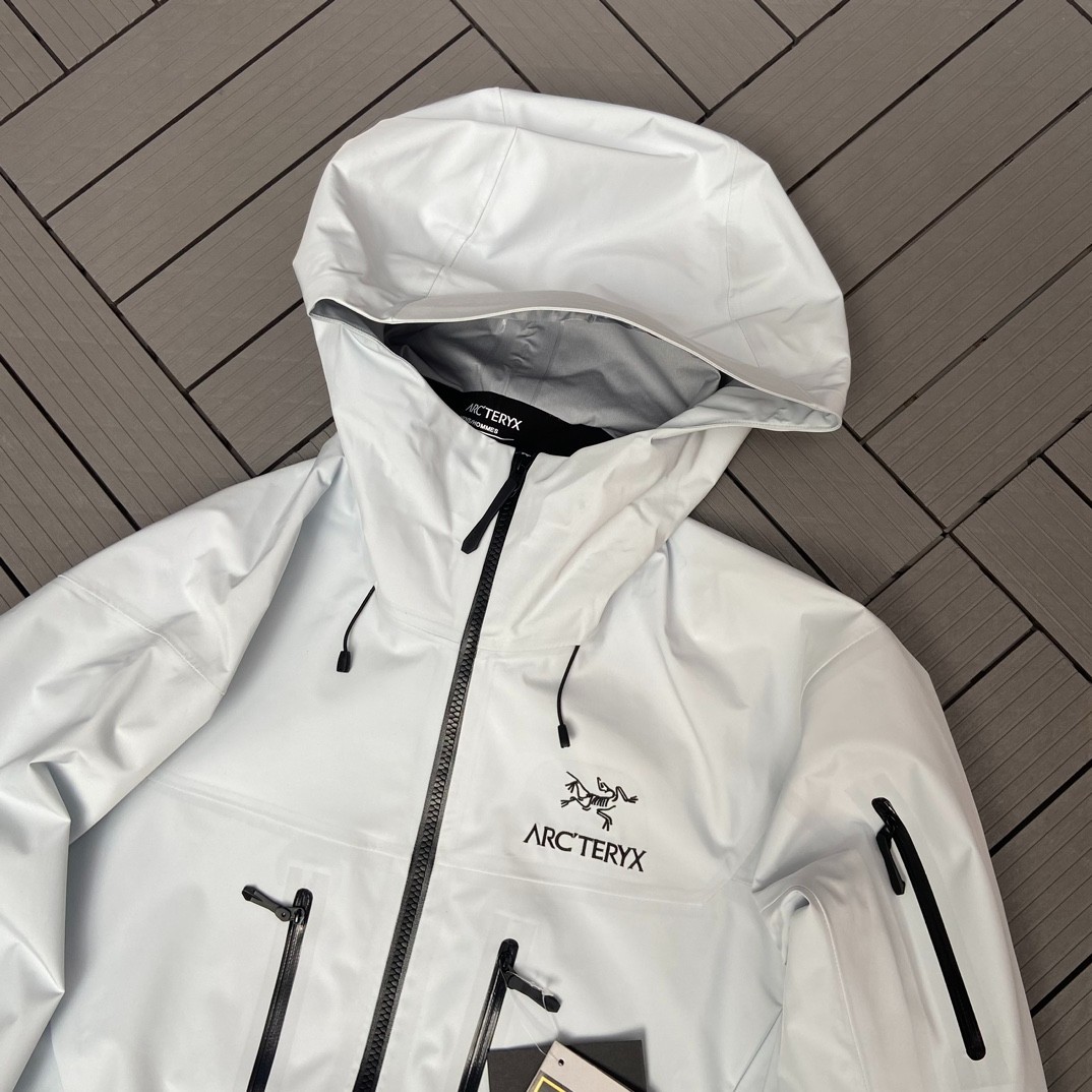 Arcteryx Alpha SV winter Jacket Men’s light Grey ( white) Size XL new