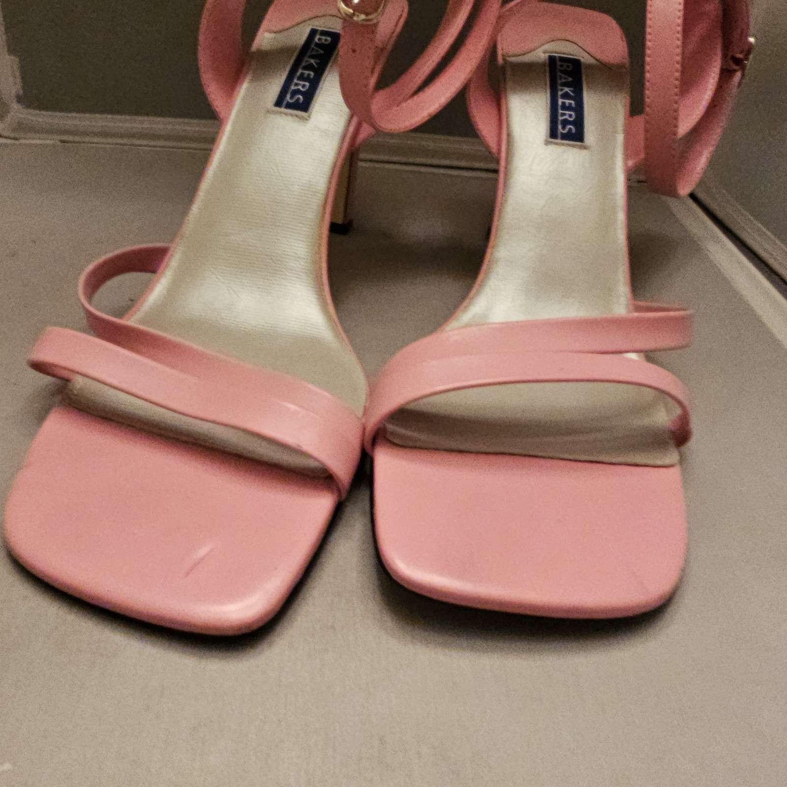 Bakers “Maribella II” Pink 3.75″ High Heels Size 11 B Strappy See Pictures