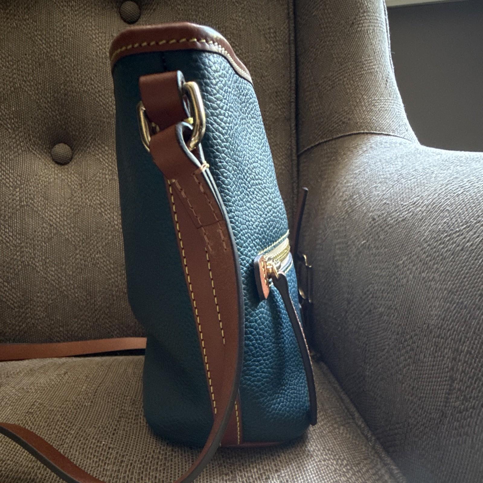 Dooney & Bourke Pebble Grain Blue/Brown Crossbody Zip, Adjustable Strap, Pockets